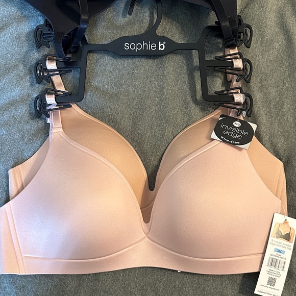 sophie b. 3 Molded Invisible Edge Wire-Free Bras - Picture 4 of 6